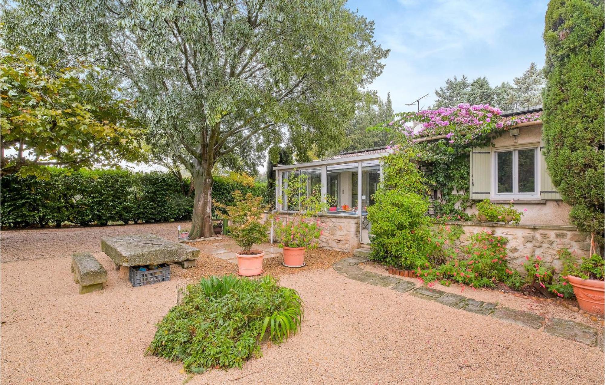 Beautiful Home In Saint-Rémy-de-Provence Esterno foto